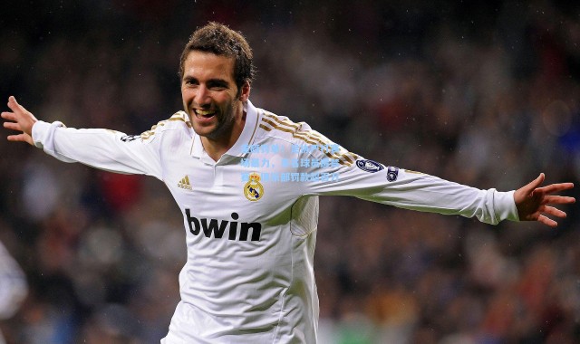 重磅罚单！足协严打赛场暴力，多名球员遭禁赛，俱乐部罚款超百万